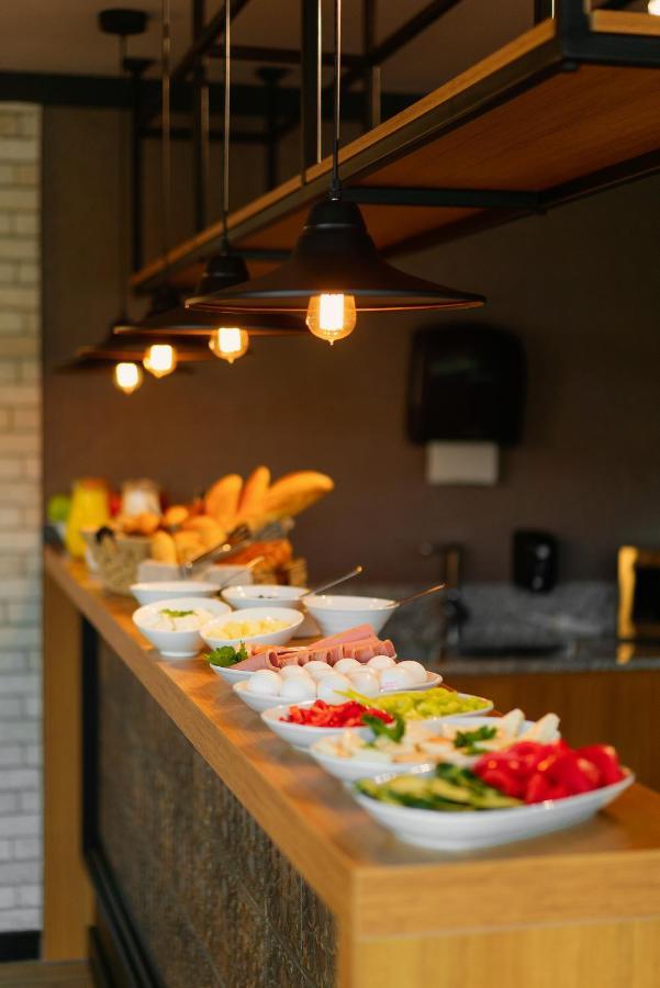Cozy Loft Hotel Batumi Exterior photo